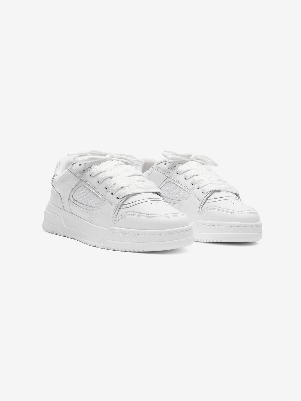 Layup Triple White