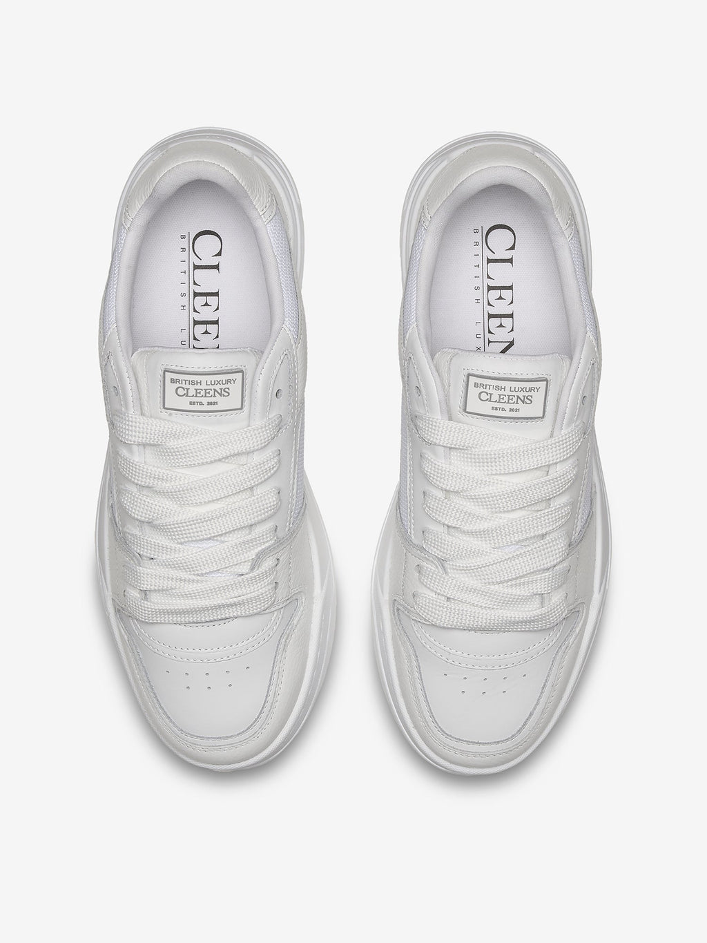 Layup Triple White