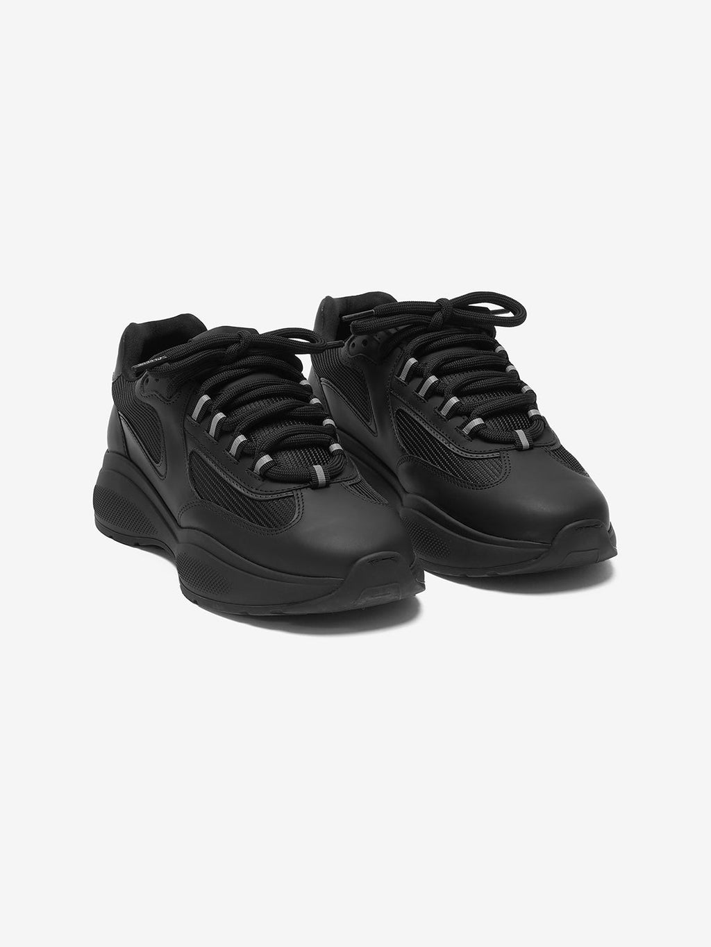 Podium Black Mono