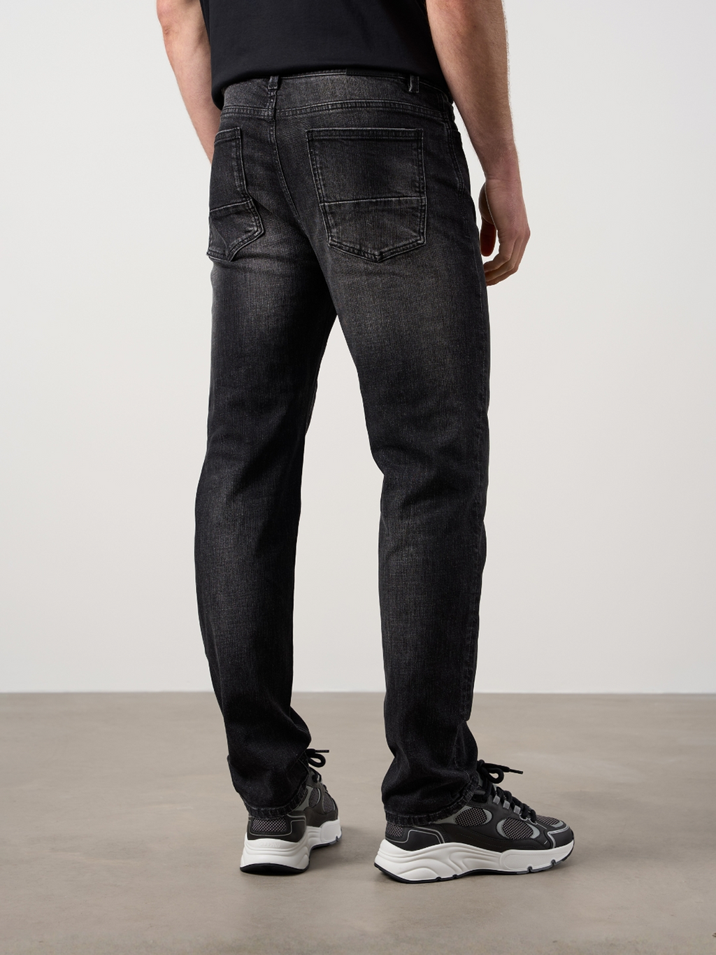 Straight Leg Denim Jeans Black