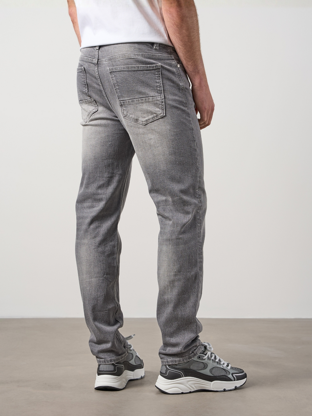 Straight Leg Denim Jeans Grey