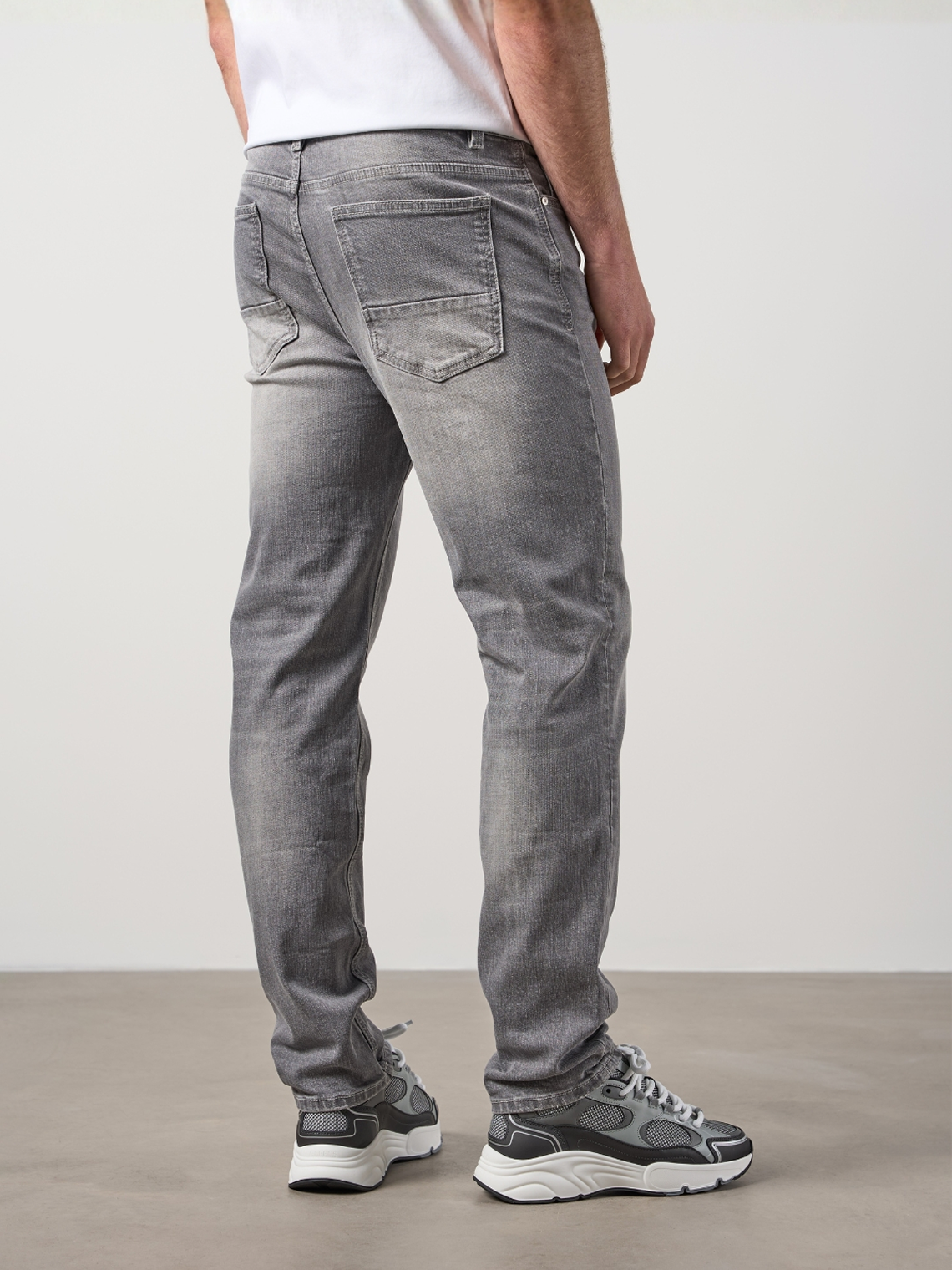 Straight Leg Denim Jeans Grey