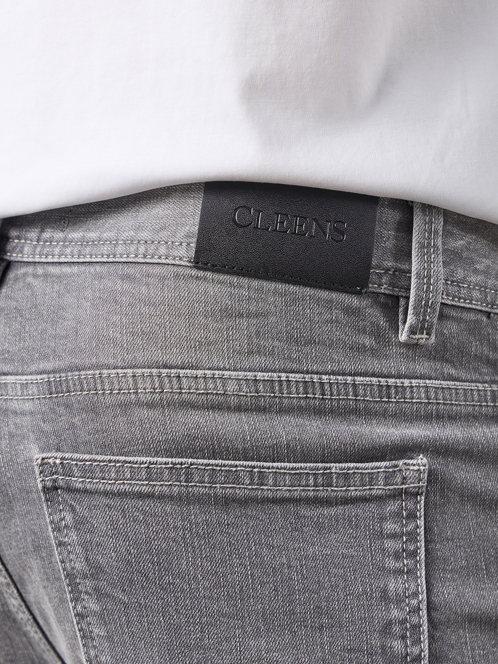 Straight Leg Denim Jeans Grey