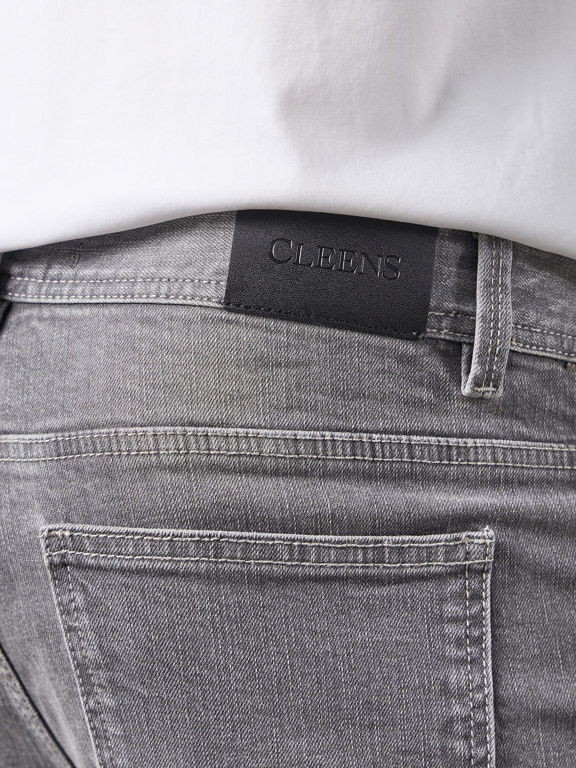 Straight Leg Denim Jeans Grey